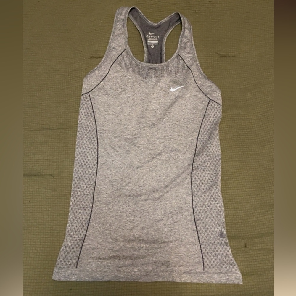 Nike Women’s Workout Tank Top